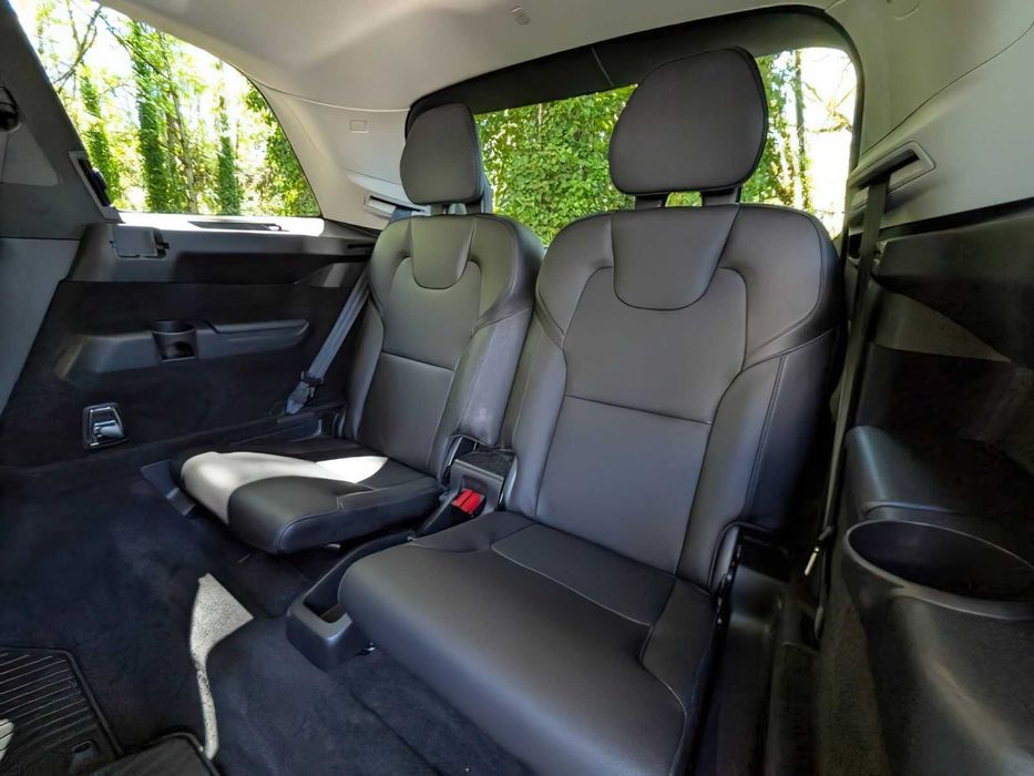 Volvo XC90      2019