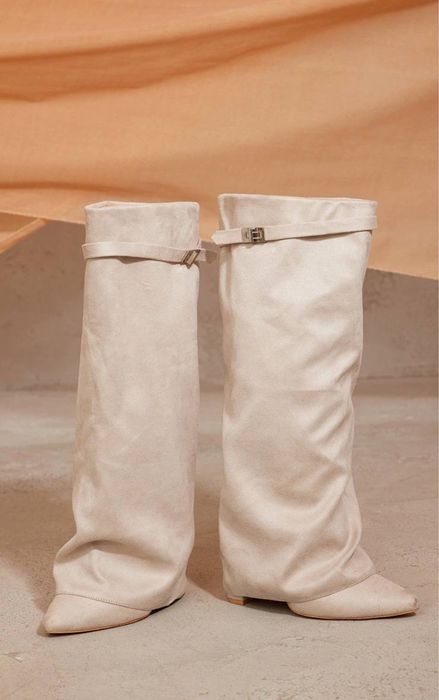 нові козаки чоботи prettylittlething