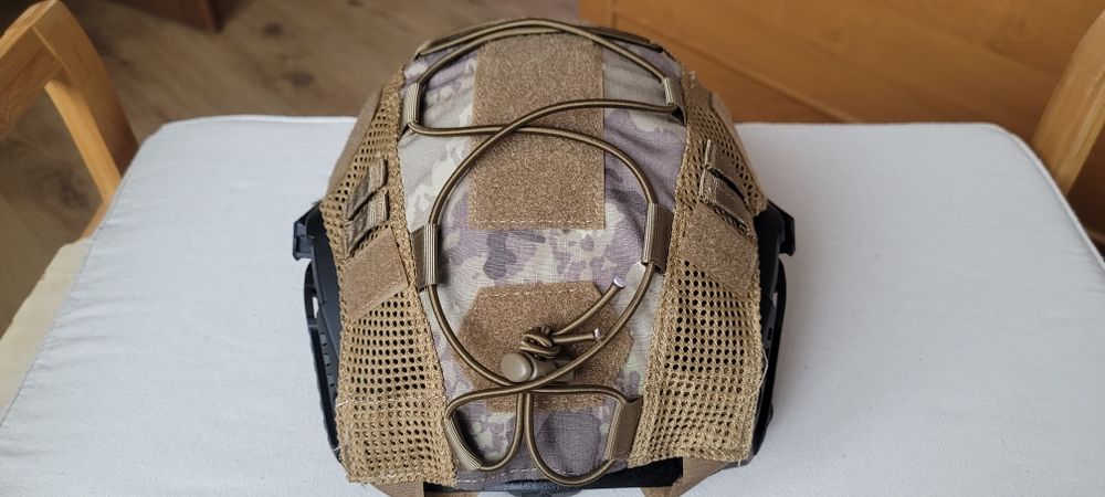 Replika hełmu FAST High Cut. Nowy.