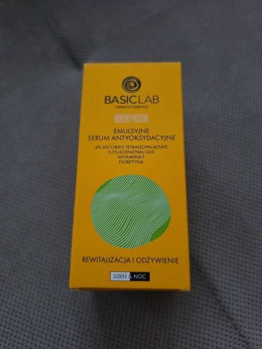 BasicLab Emulsyjne serum antyoksydacyjne 6% ascorbyl tetraisopalmitate