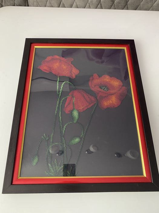 Картина шикарная,  бисером-МАКИ красные. 42*52