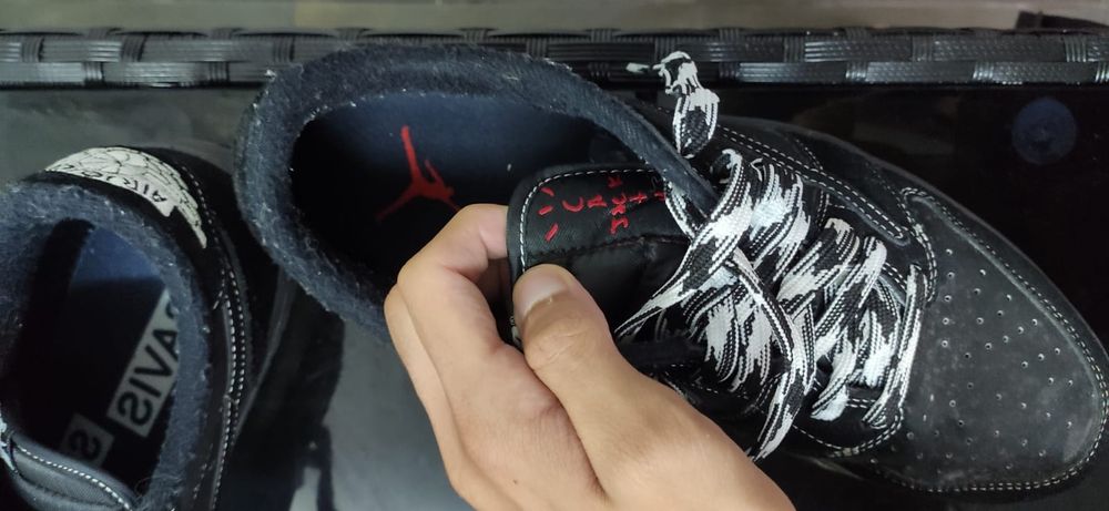 Air jordan 1 retro low travisc scott pantomineiro black