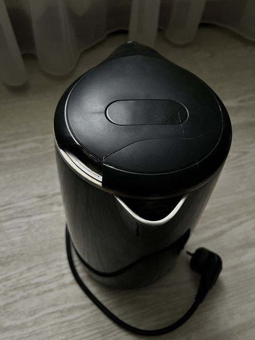Електричний чайник Tefal