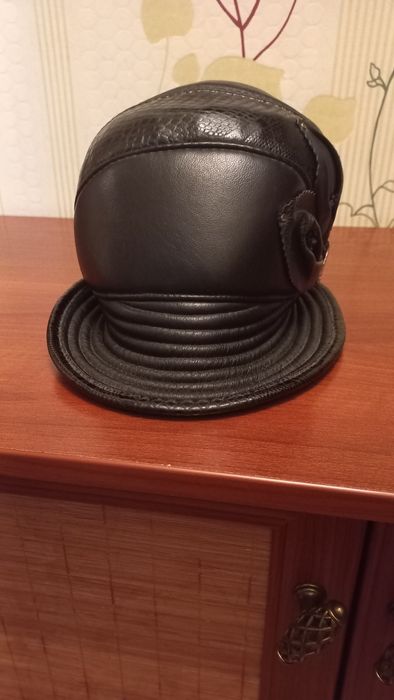 Шапки женские и мужские