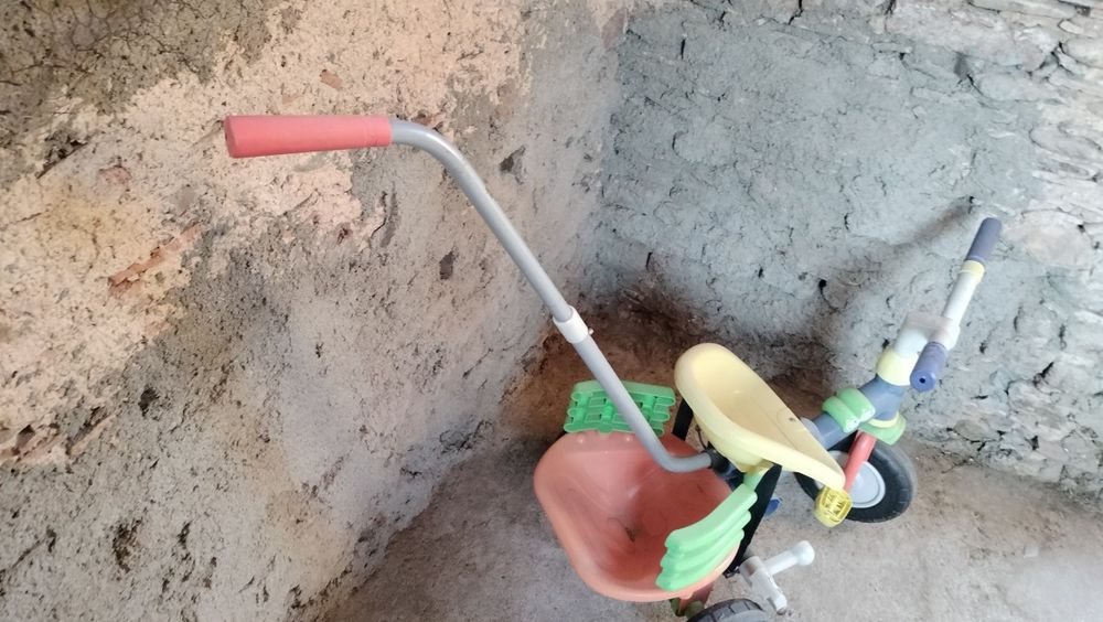 Triciclo de criança