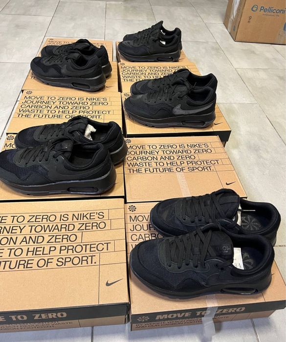 Опт кросівки найк Снікерcи Air Max Motif (GS)