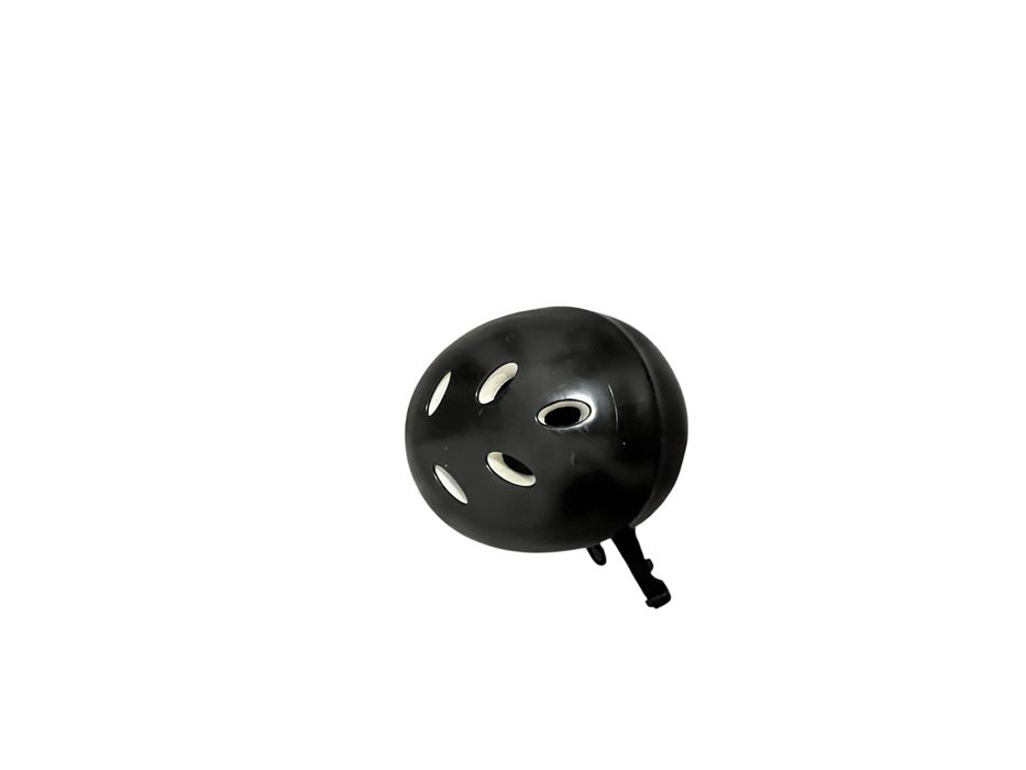 Kask czarny.