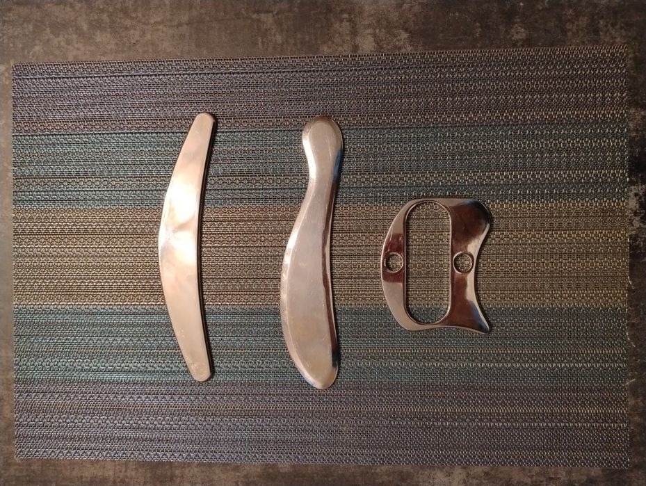 Шкребки гуаша / блейди для масажу

Опис:
Продаю 3 скребки для міофасці