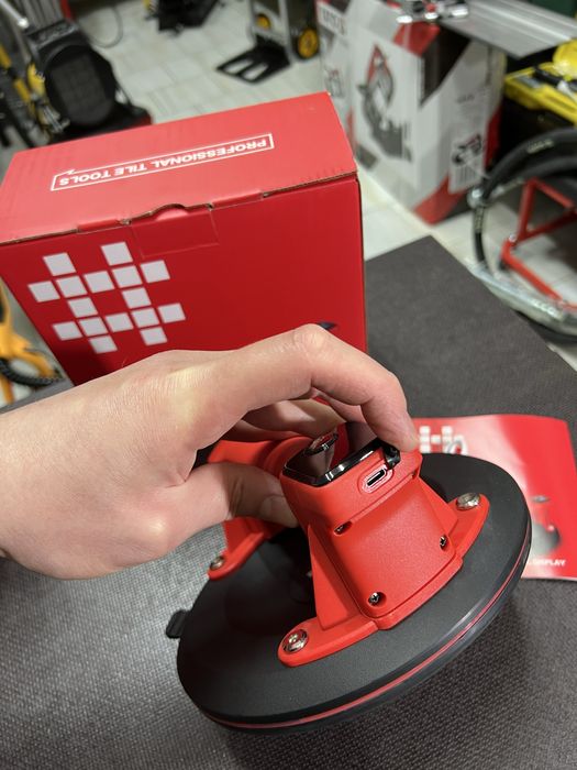 Присоска с автоподкачкой Shijing P618A На 140 кг Дисплей