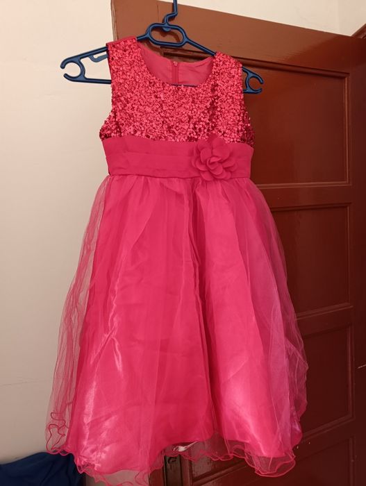 Vendo vestido de menina