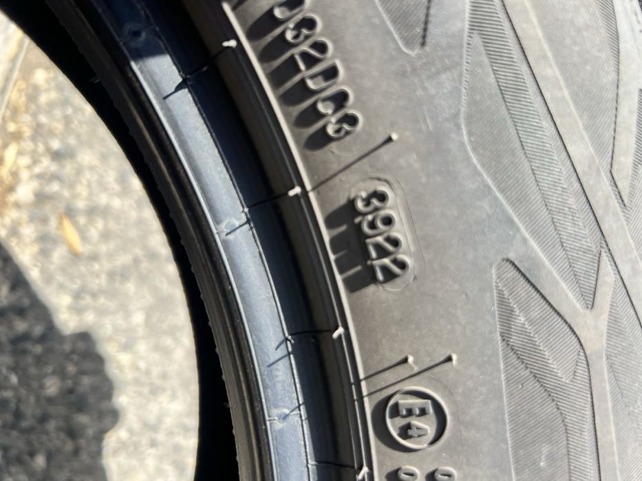 215/60/17 Continental 2 pneus