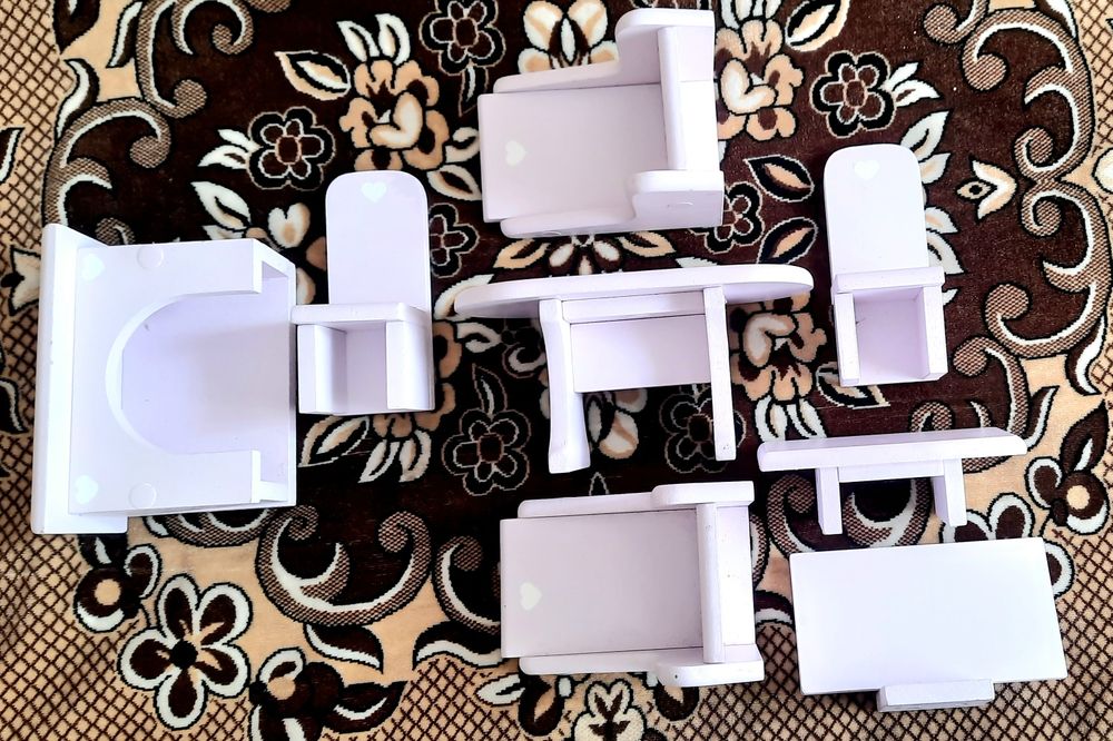 Мебель из дерева для кукольного дома и игры!