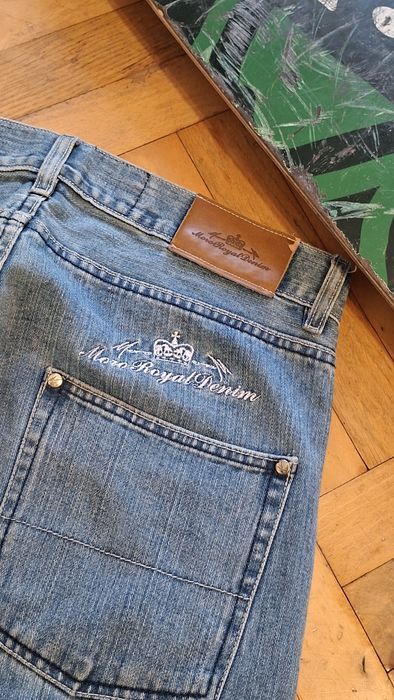 Spodnie marki morojeans