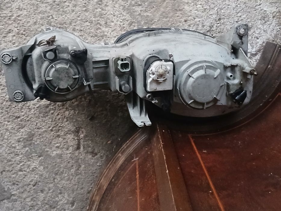 Faróis da frente em bom estado