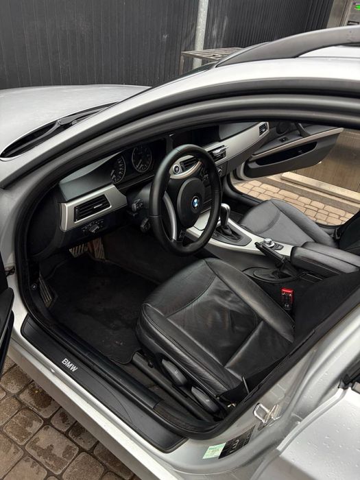 Bmw е91. 320i   2006р