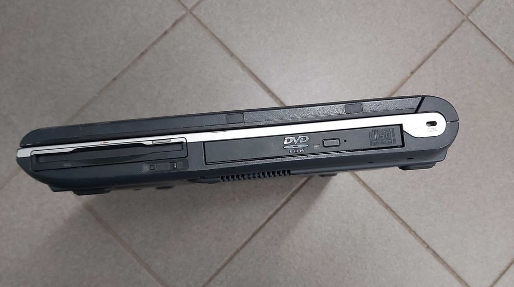 ноутбук Toshiba 1415-S115 б/у (неисправный)