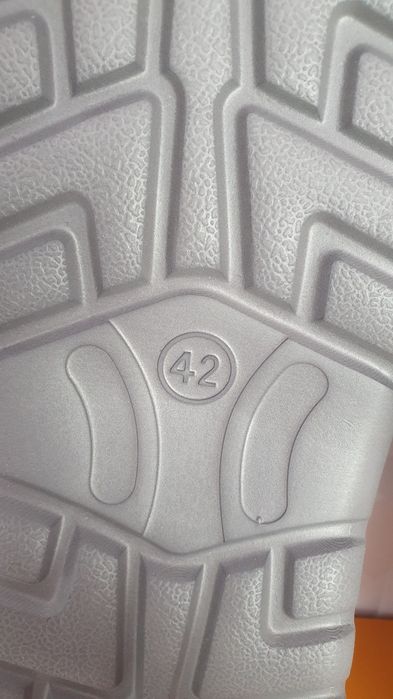 Klapki nowe szare uniwersalne Rozmiar 42
