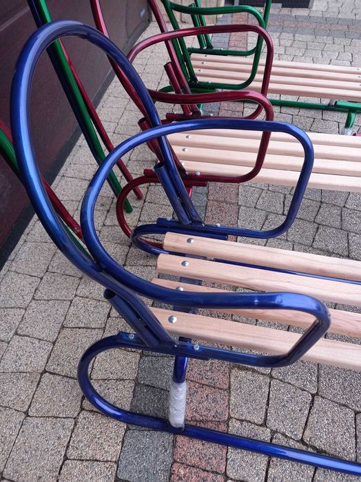 Sanki metalowe z oparciem i pchaczem