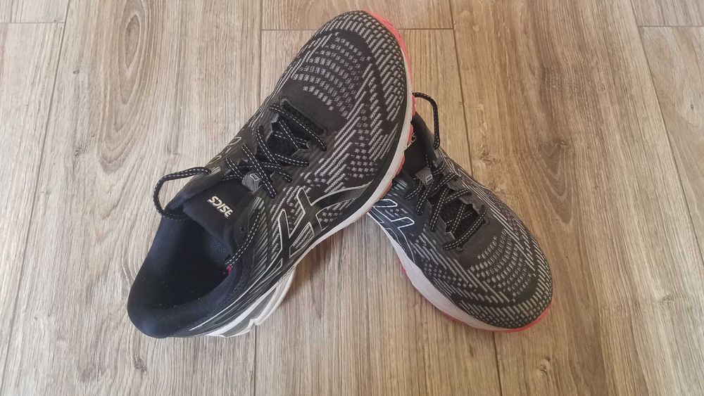 Buty ASICS GT-2000 8 Gel 39/40 25cm sportowe biegowe czarne lekkie BDB