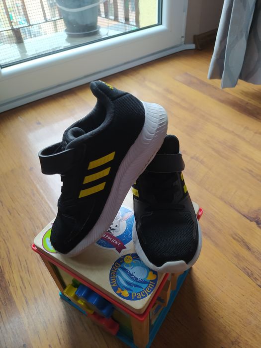 Buty dziecięce adidas 26,5