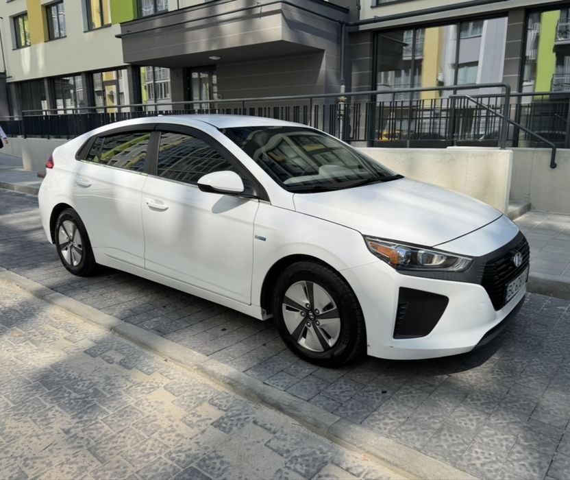 Hyundai loniq 2019. Гібрид Здам в оренду.М.Львів