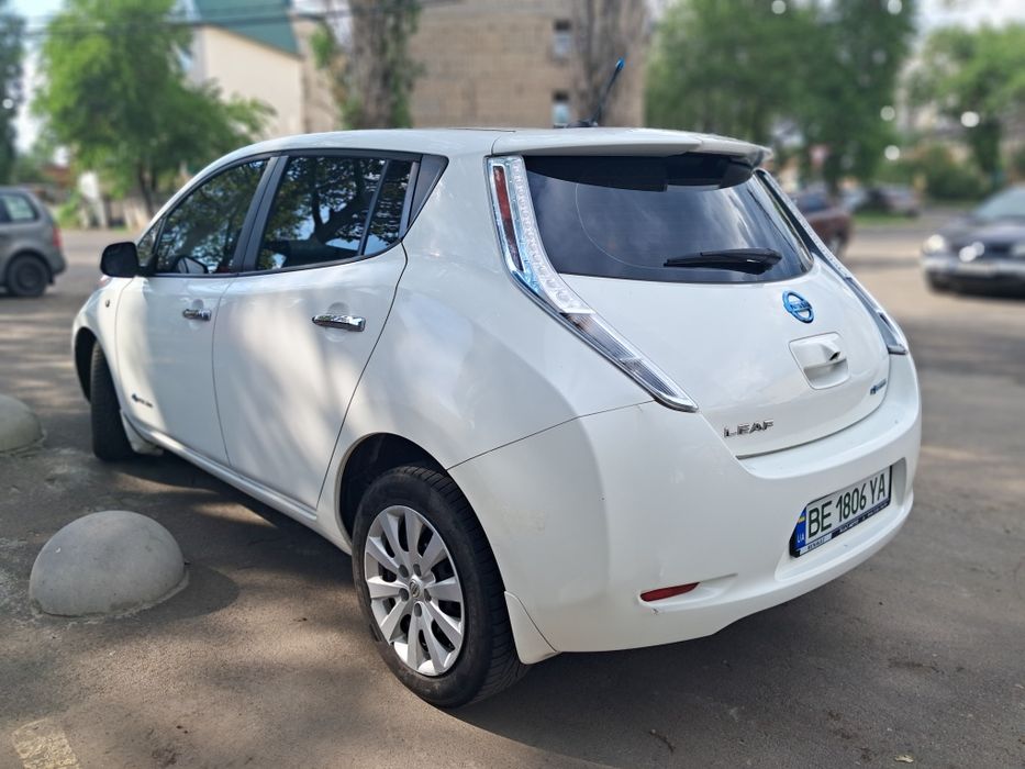 Nissan leaf 2013