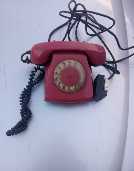 Продам стаціонарні б/у телефони