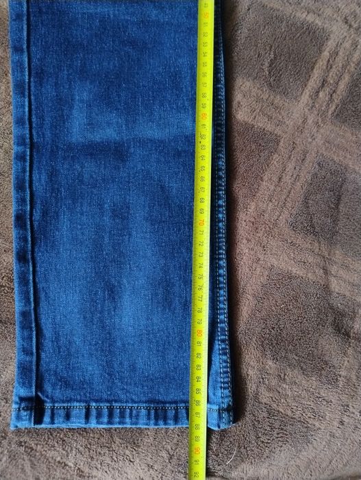 Джинси на високого чоловіка