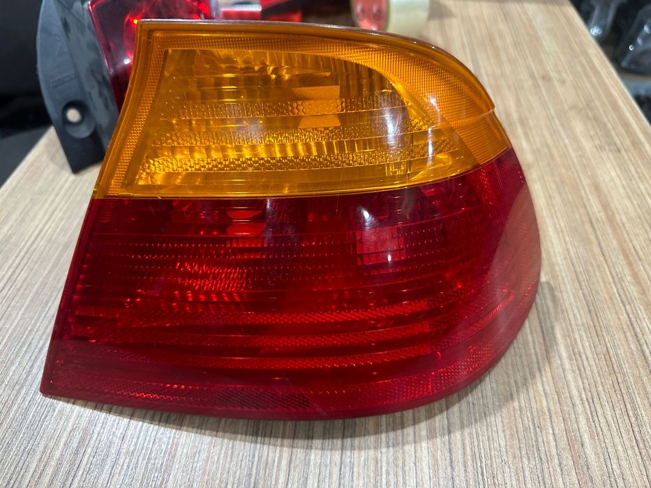 Задний правый фонарь BMW E46 Coupe