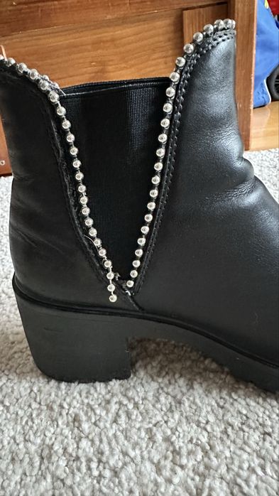 Botas pretas guimaraes