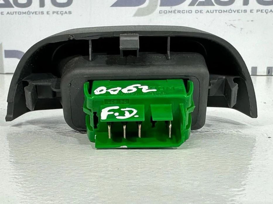 Interruptor Vidro Frente Esquerdo-Peugeot 107/Citroen C1/Toyota Aygo
