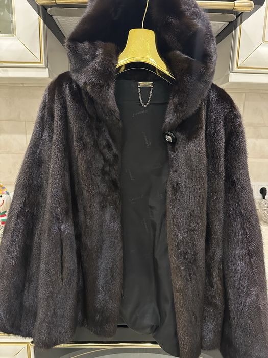 Шикарна норкова шуба. Scandinavia furs.