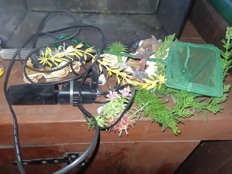 Продам акваріум 50л