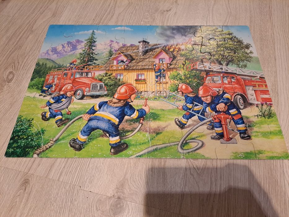 Puzzle strażak 3+