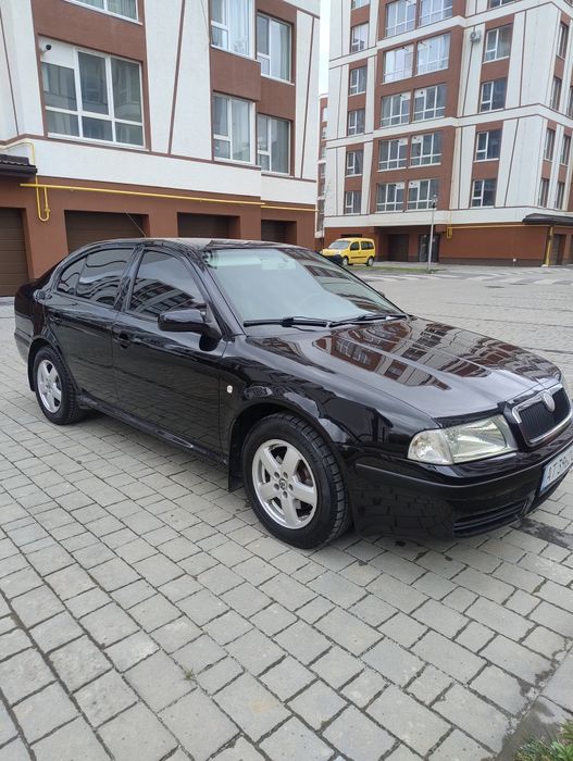 Skoda Octavia 1.9 TDI дизель чорна гарний стан