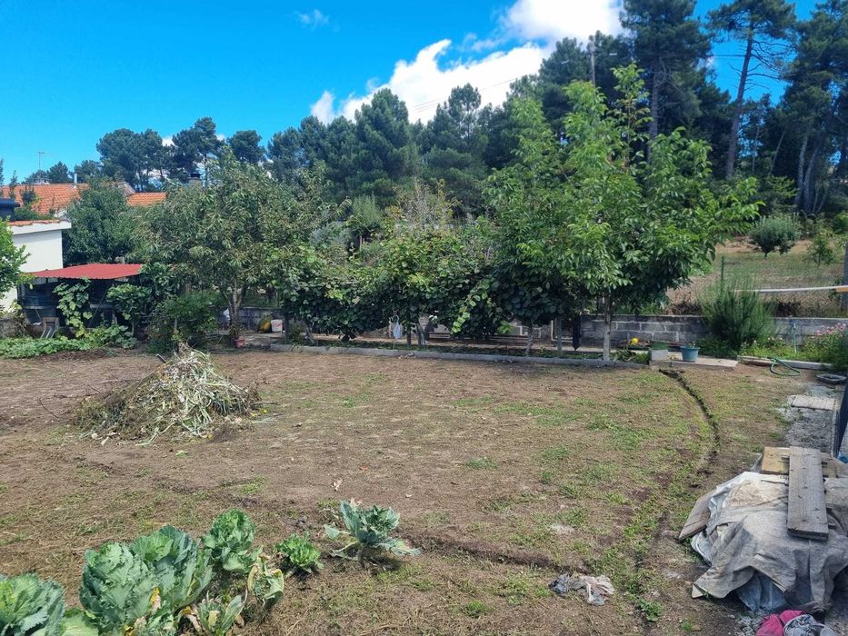 Terreno para construção em Mouçós e Lamares