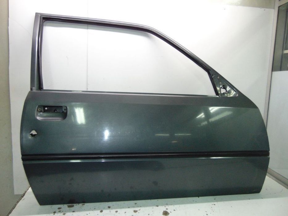 Peugeot 205  portas " nova de stock antigo