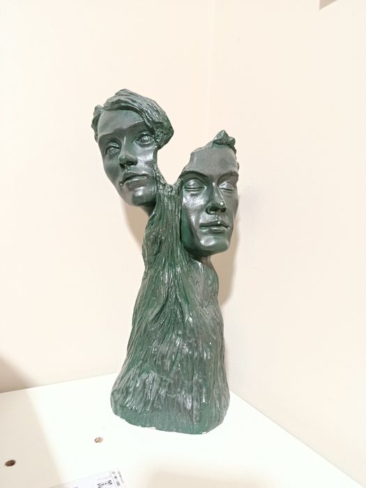 Escultura casal gesso