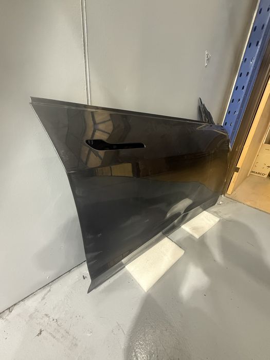 Porta Tesla Model 3 2025