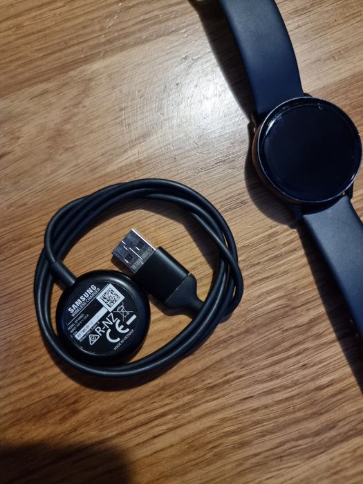 Smartwatch zegarek SAMSUNG SM-R830