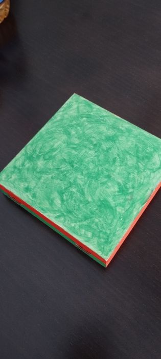Caixa de madeira pintada á mão