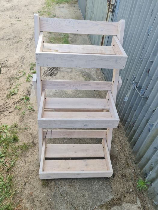 Kwietnik stojacy biały na balkon lub do ogrodu