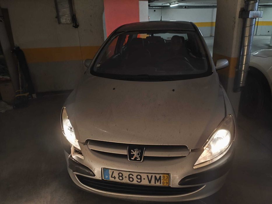 Peugeot 307 2.0 HDi 2003 Sinistrado
