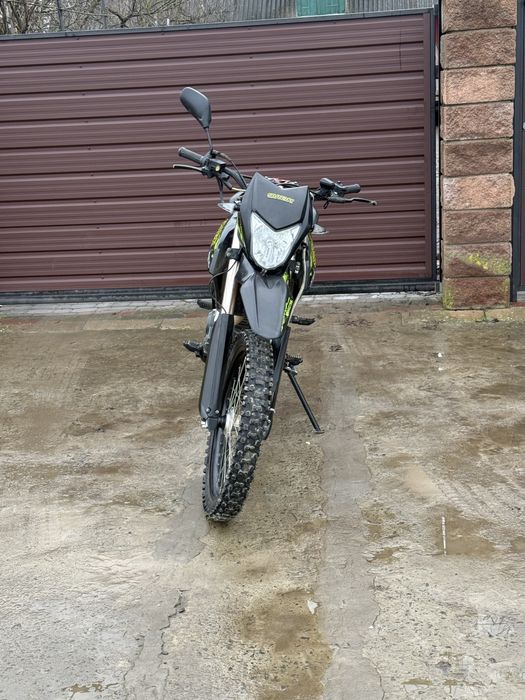 Шенрей ( сів і поїхав)