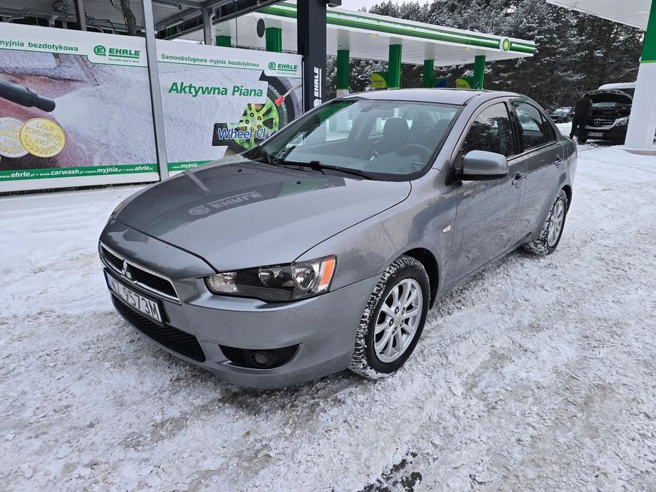 Mitsubishi Lancer krajowy sedan 1,6 benzyna XII 2012r. klimatyzacja stan b.dobry