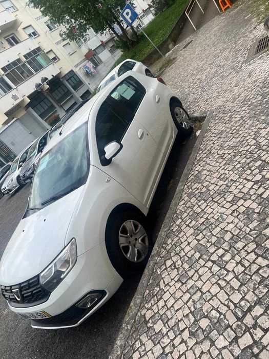 Carro Dacia Sandero