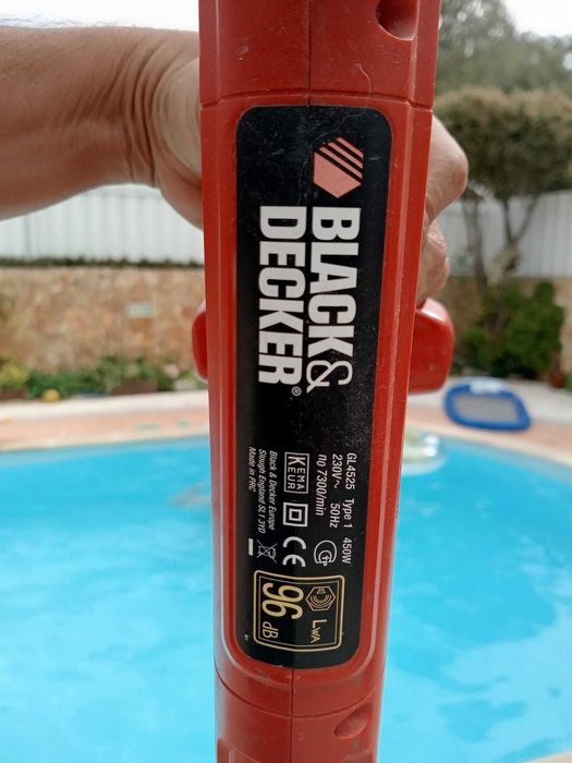 Aparador elétrico BLACK + DECKER GL250QS