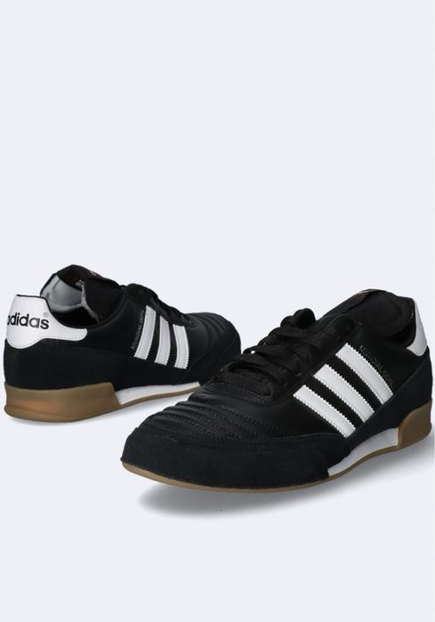 Кроссовки адидас