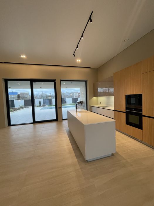 Стильний  будинок в Совіньон-Люстдорфі. Преміум-клас.