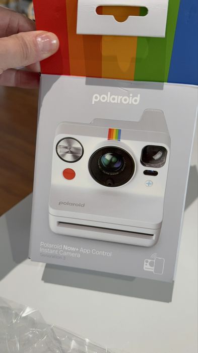 Polaroid Now+ Branca – Nova (usada só 3 fotos)